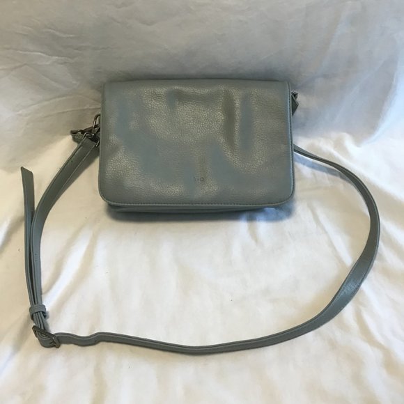 S-Q Vegan Leather Crossbody Bag with Wristlet Strap - Picture 4 of 10